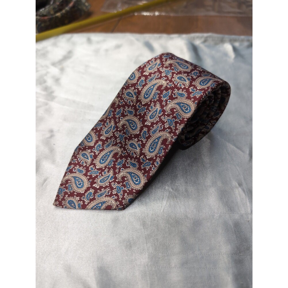 Vintage Jordache Paisley Necktie Burgundy Blue Cream Men’s Tie